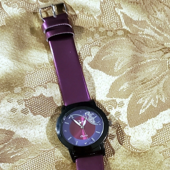 Purple Fashion Watch for Ladies - Picture 10 of 11